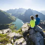 Hoamelig Wald am Arlberg